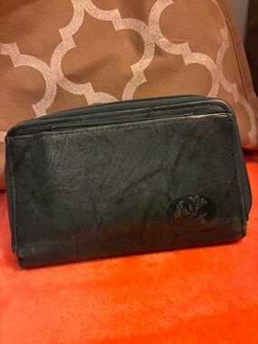 Buxton Dark Teal Genuine Leather Zip Around Wallet